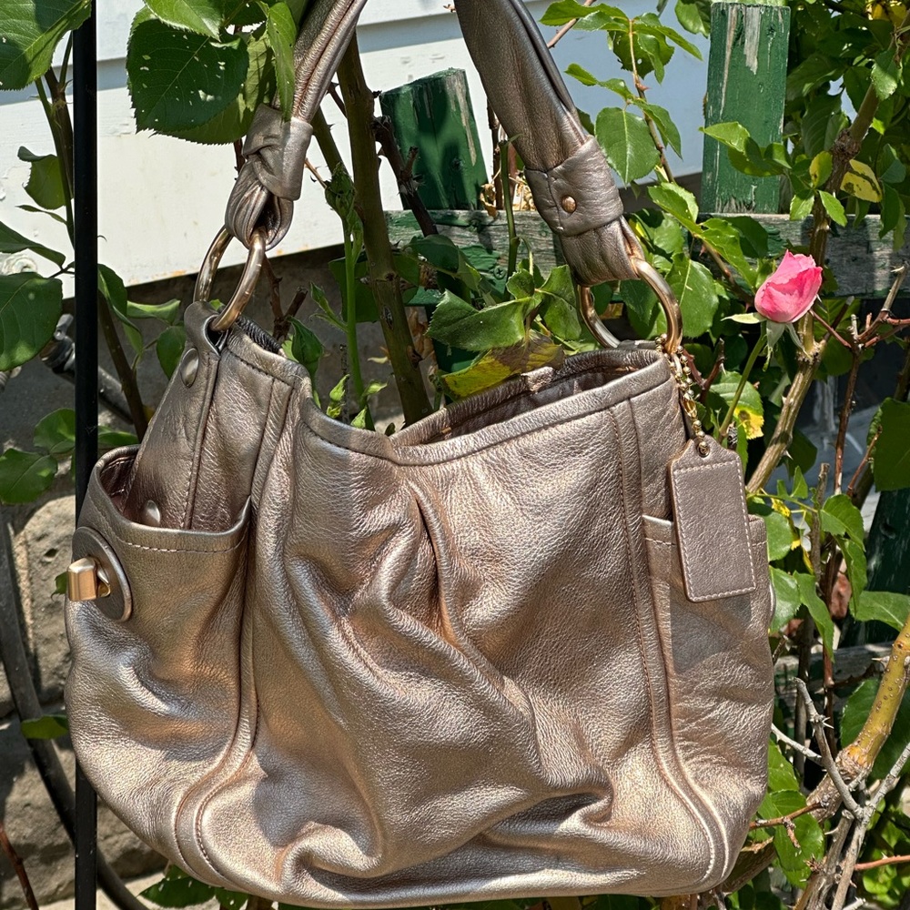 Coach leather shoulder bag